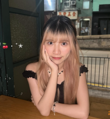 carrissaaa 港女j圖 18vibe