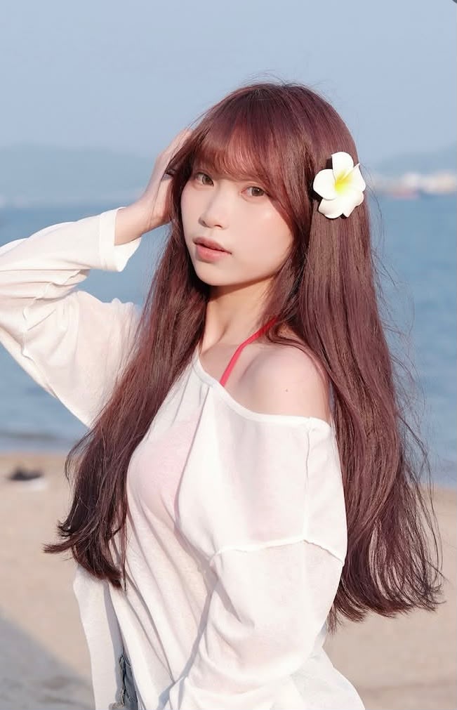 poly 港女ig ho1lam._ j圖 18vibe