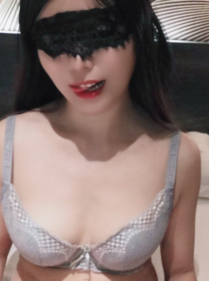 ladyyakafoxybb 香港人妻 twitter tg約 18vibe 多人群p