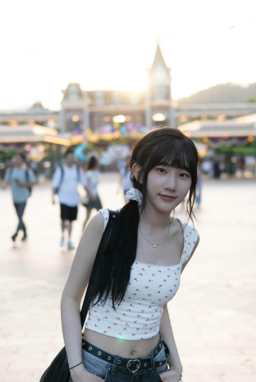 lum_sum_oi_valerie 港女j圖 bunny girl 香港妹豬ig 18vibelabhk 香港OOTD穿著
