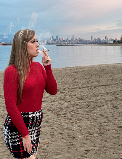 Bong_Bae_ 加拿大網紅 大麻愛好者 stoner girl 18vibelab