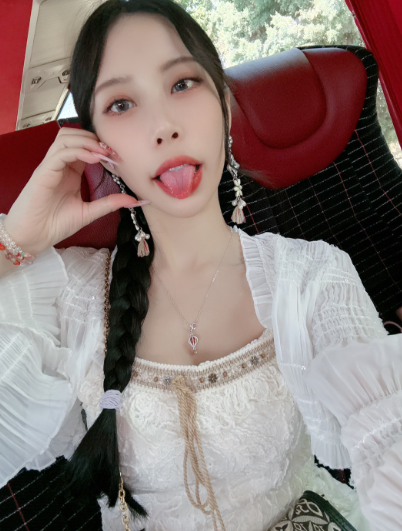 玟妡 WenHsin_0310 onlyfans 台妹推介 18vibelab