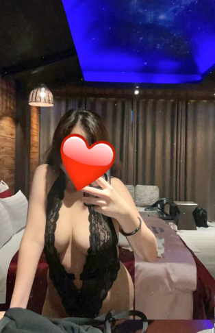 ada_j666 愛打 32D 台妹推特 Fansone 18vibe