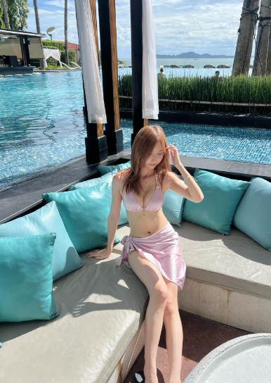 靚腳港女ig 18vibelab am.ily_