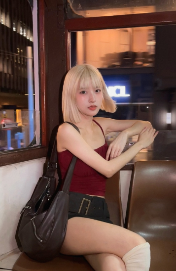 金髮瘦港女j圖 靚腳chiayuyui ig 18vibe