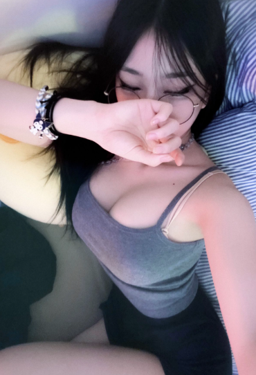 enhpyeden 亞洲onlyfans推薦妹子 18vibelab cosplay 角色扮演 fansly推介 catluvr33