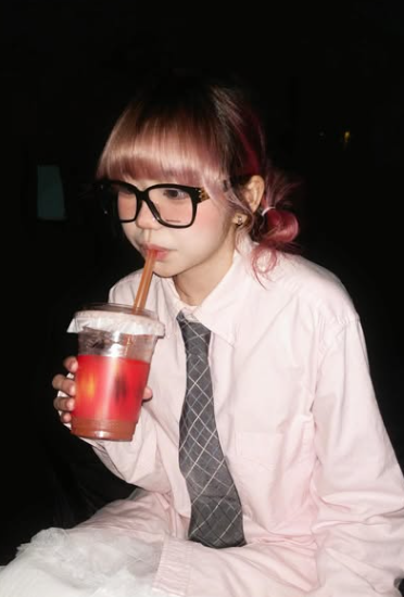ka_yu._.8003 ig港女j圖 18vibe