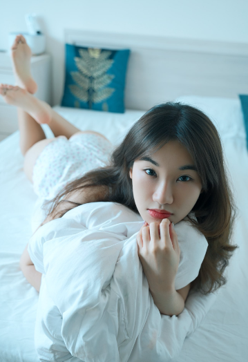 lika_mini00 台灣除毛師 色色反差台妹 18vibelab