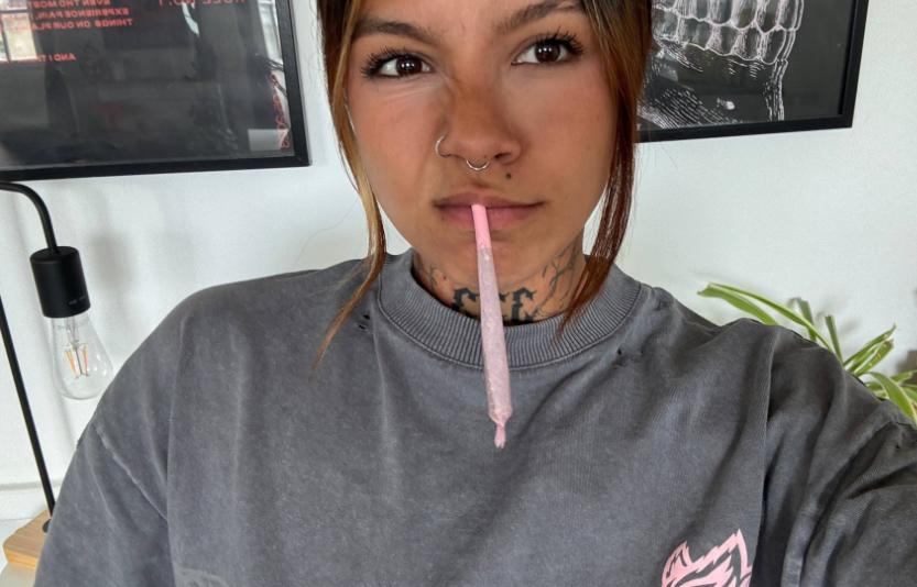 loliche_rme 法國大麻妹 歐美twitter 網美 18vibe 420 stoner girl