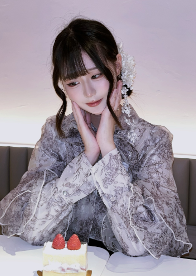 nekoeru13_ 台灣網美ig 18vibe