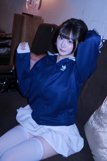 nekoeru13_ 台灣網美ig 18vibe
