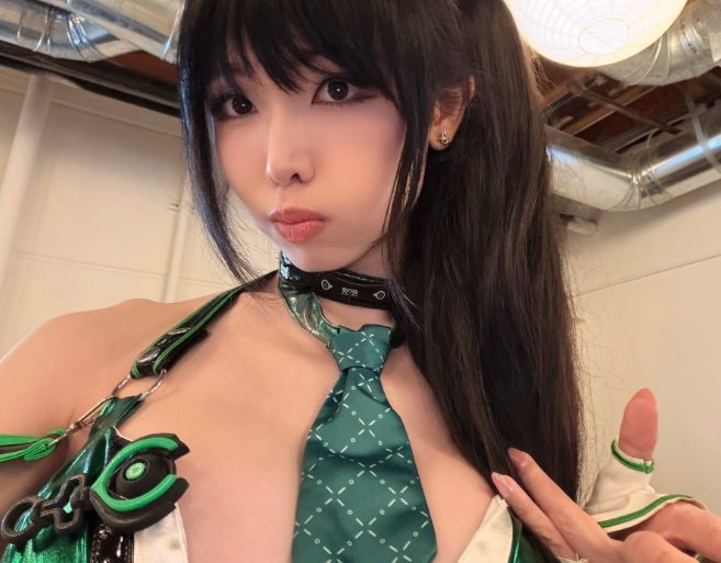 nikkinami 亞洲onlyfans 網紅 cosplay 角色扮演性感 18vibelab