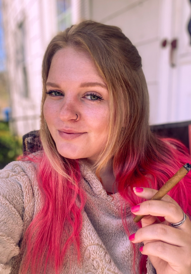 staytrippybbyy 美國網紅 大麻愛好者 420 lover stoner girl 18vibe