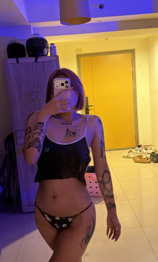 36D 大奶 SWAG swaiillll 流出 刺青台妹 18VIBELAB