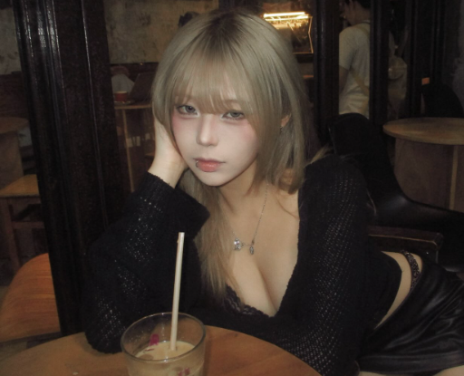 _szyiu_ ig 淺金髮 穿環港女j圖 18vibe
