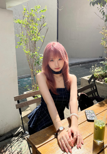 yinggc.__ 港女 ig 粉紅色髮型 18vibe
