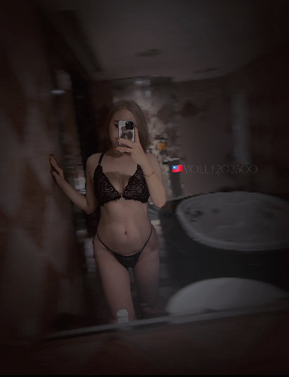 台灣女網黃fansone推薦 Frankmolly1769