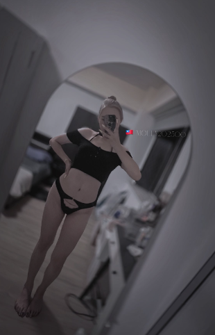台灣女網黃fansone推薦 Frankmolly1769