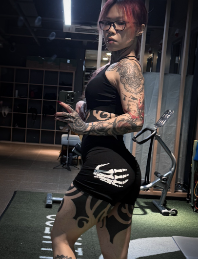 blackropediary twitter 港女紋身 重口味 香港女王sm 18vibe