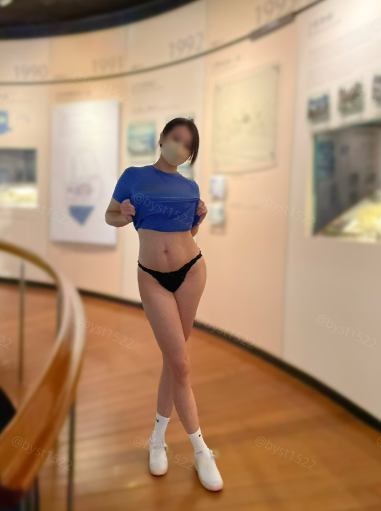 byst1522 台灣女網黃 fansone 人妻外流 長腿台妹