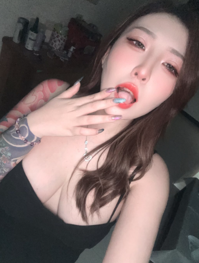 hua_063 外流 巨乳台妹 刺青 18 vibelab fansone 推薦