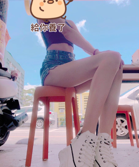 ivivveen 台灣正妹 美腿fansone推薦網黃 18vibelab