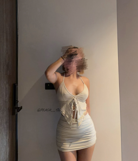台妹蜜桃臀 peach__18d_ fansone 台灣網黃推薦 18vibelab