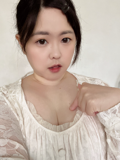 台灣女網黃 小鯨魚 淫水姬 fansone推薦妹子 18vibe 微胖 pingann0709 chubby 18vibe