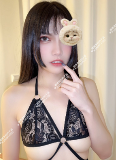 子涵 zihn654225 台灣gen z 網黃 fansone推薦 18vibelab 性感內衣