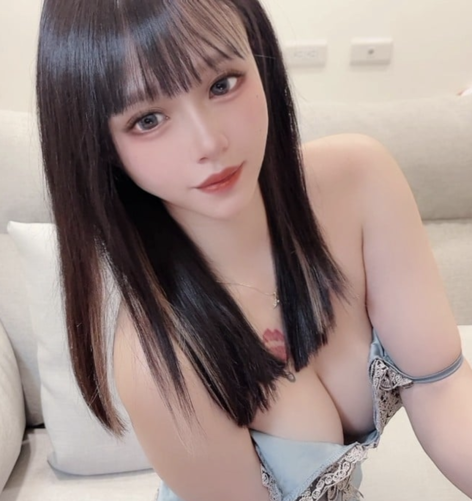 34d大奶台灣網黃推薦fansone ziying888__ 瀠瀠