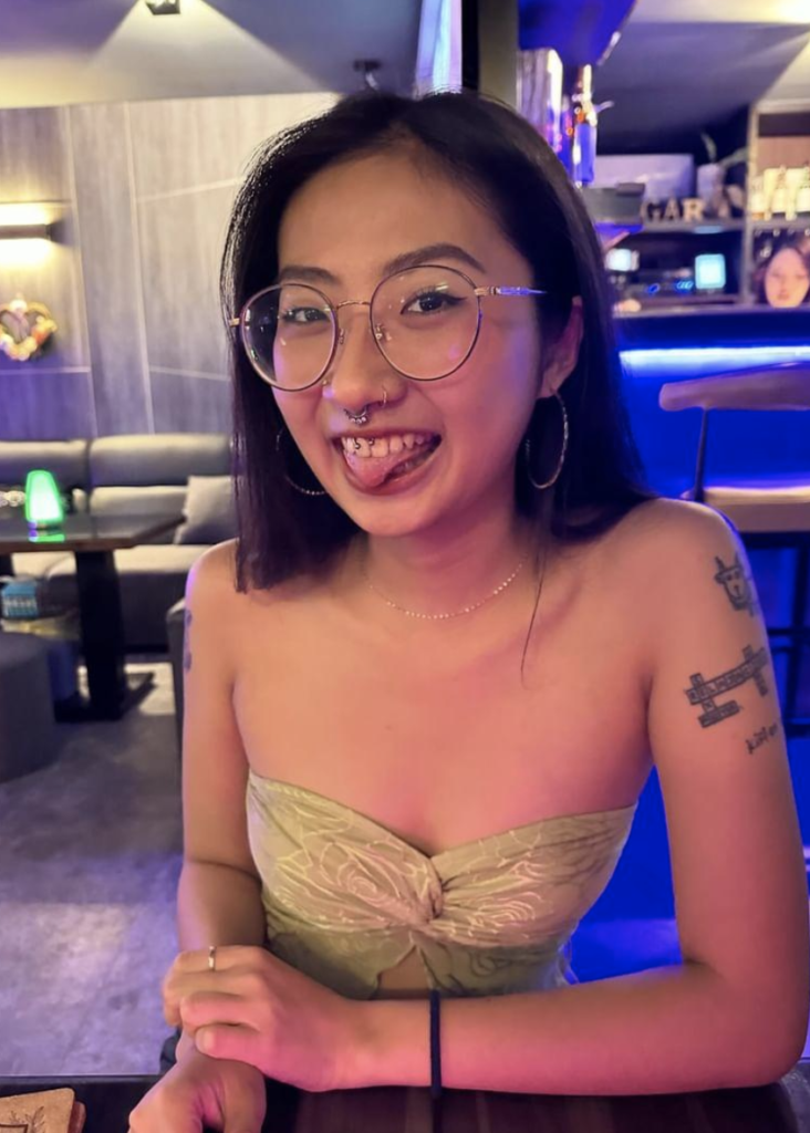 Hephaestionie 台灣網黃刺青妹fansone推薦