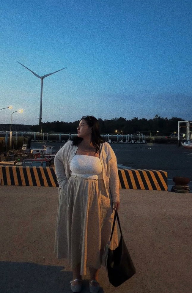 ada725xin 台灣fansone素人推薦大奶妹