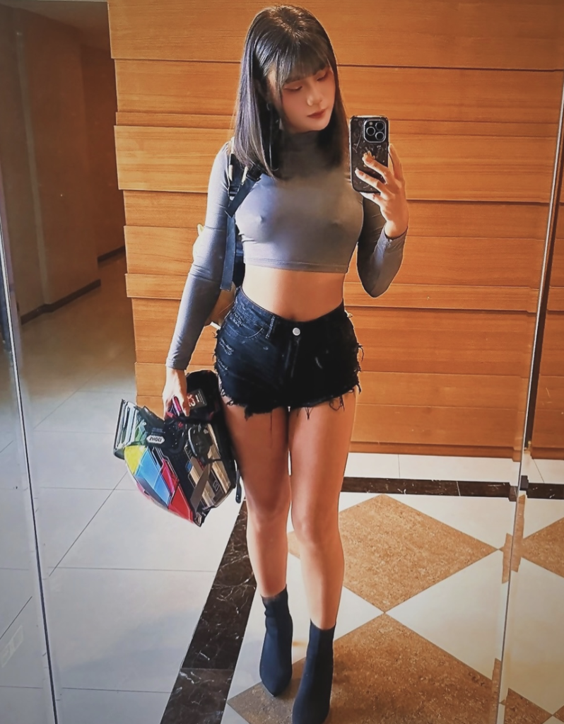 chin_yi19961215 瀞瑄 selina 台灣健身模特fansone推薦