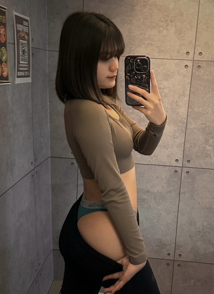 chin_yi19961215 瀞瑄 selina 台灣健身模特fansone推薦