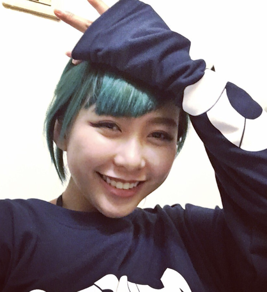 maimaiwhyder 何麥枒 fansone台灣女網黃