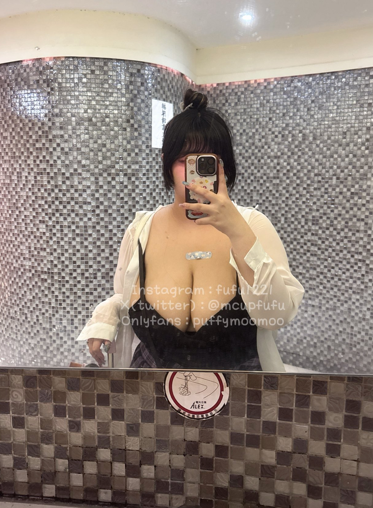 mcupfufu 台灣swag.live 女主播 jcupfufu 馥馥