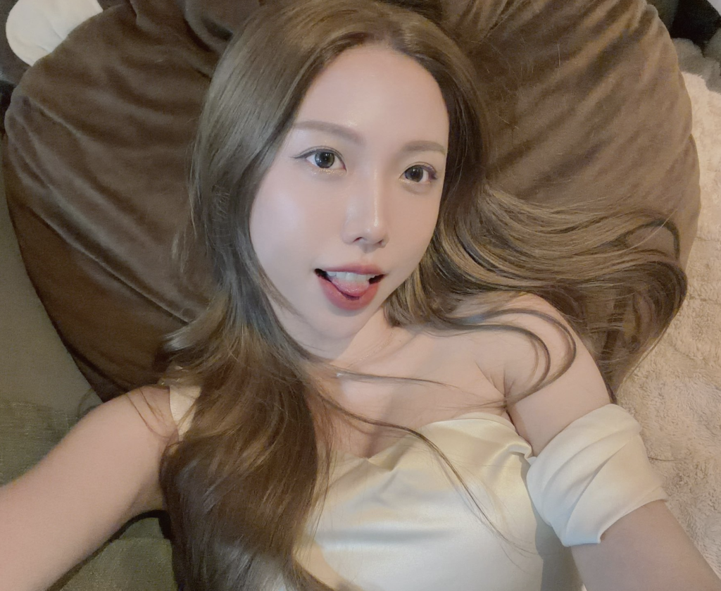 台灣正妹fansone推薦 nai_nnnn_ 小奈寶