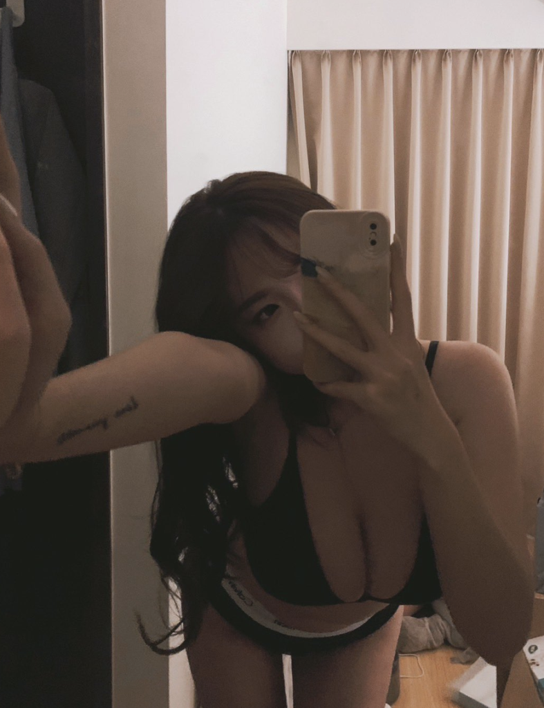 台灣正妹fansone推薦 nai_nnnn_ 小奈寶