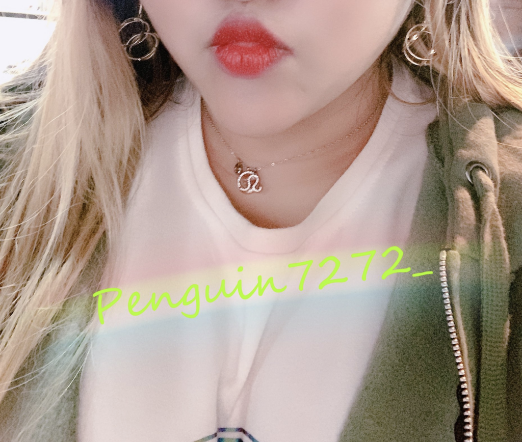 penguin_7272_ 台灣女網黃 大奶fansone推薦 18vibe